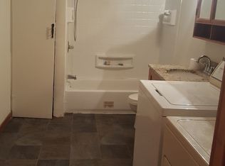 202 W 11th St, Georgetown, IL 61846