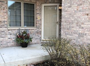 227 Winding Trails Dr, Willow Springs, IL 60480