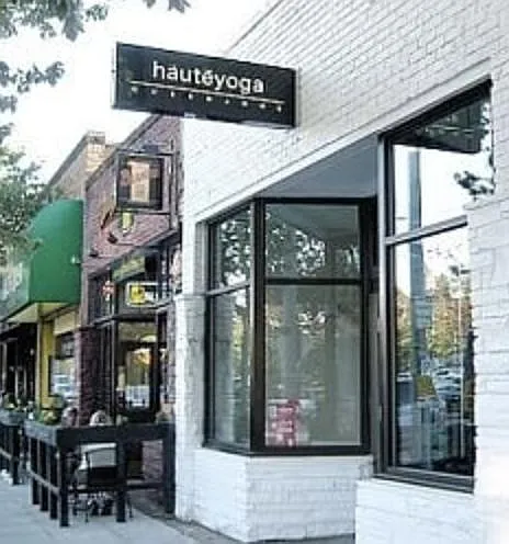Nearby shops on Queen Anne Ave