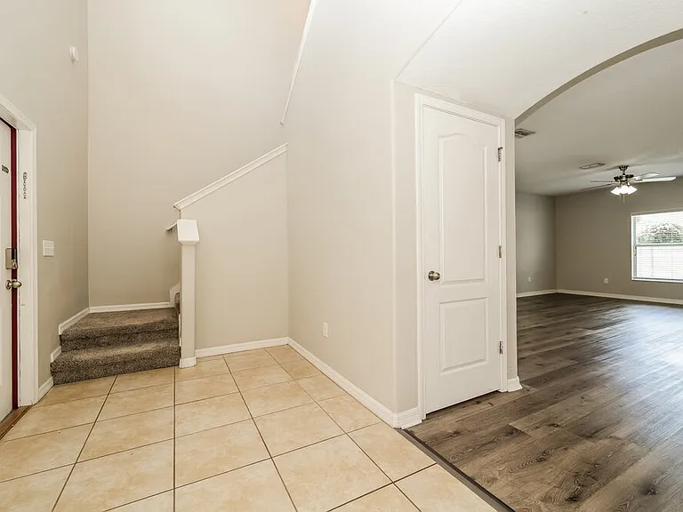 6402 Trent Creek Dr — Photo 4