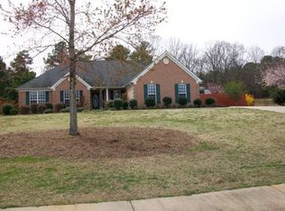 402 Camden Dr, Winder, GA 30680