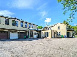 298 River St #1, Newton, MA 02465