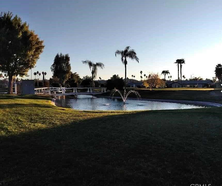 1st image of 600 S Lyon Ave