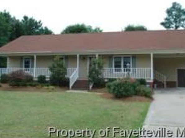 1390 Gregory Cir, Lillington, NC 27546
