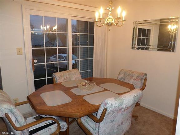 4th image of 223 Cambridge Ct #I123