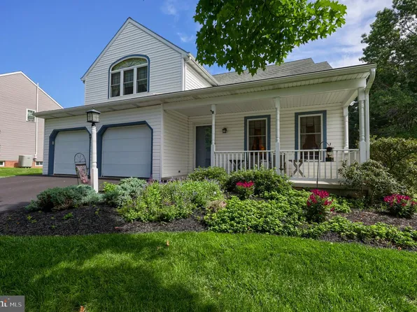 260 S Homestead Dr, Landisville, PA 17538