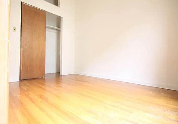 3rd image of 143 W 80th St APT 2F
