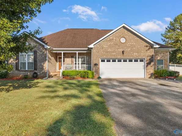 11228 Stewart Rd, Tanner, AL 35671