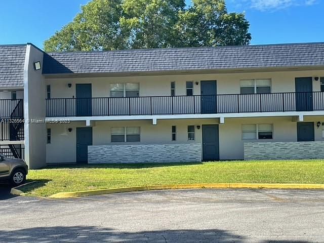 1st image of 7900 Fairview Dr APT 202