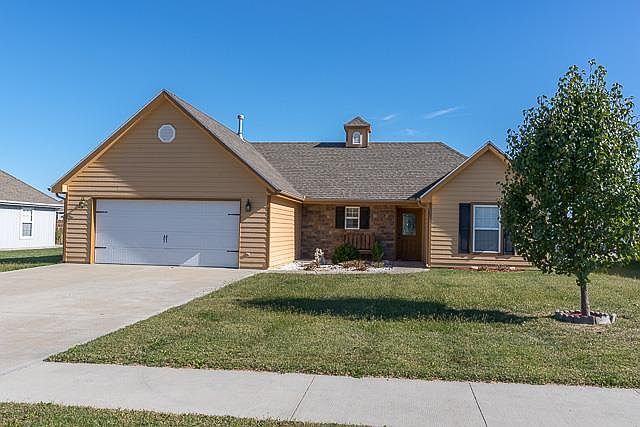 1st image of 2212 Willow Pointe Cir