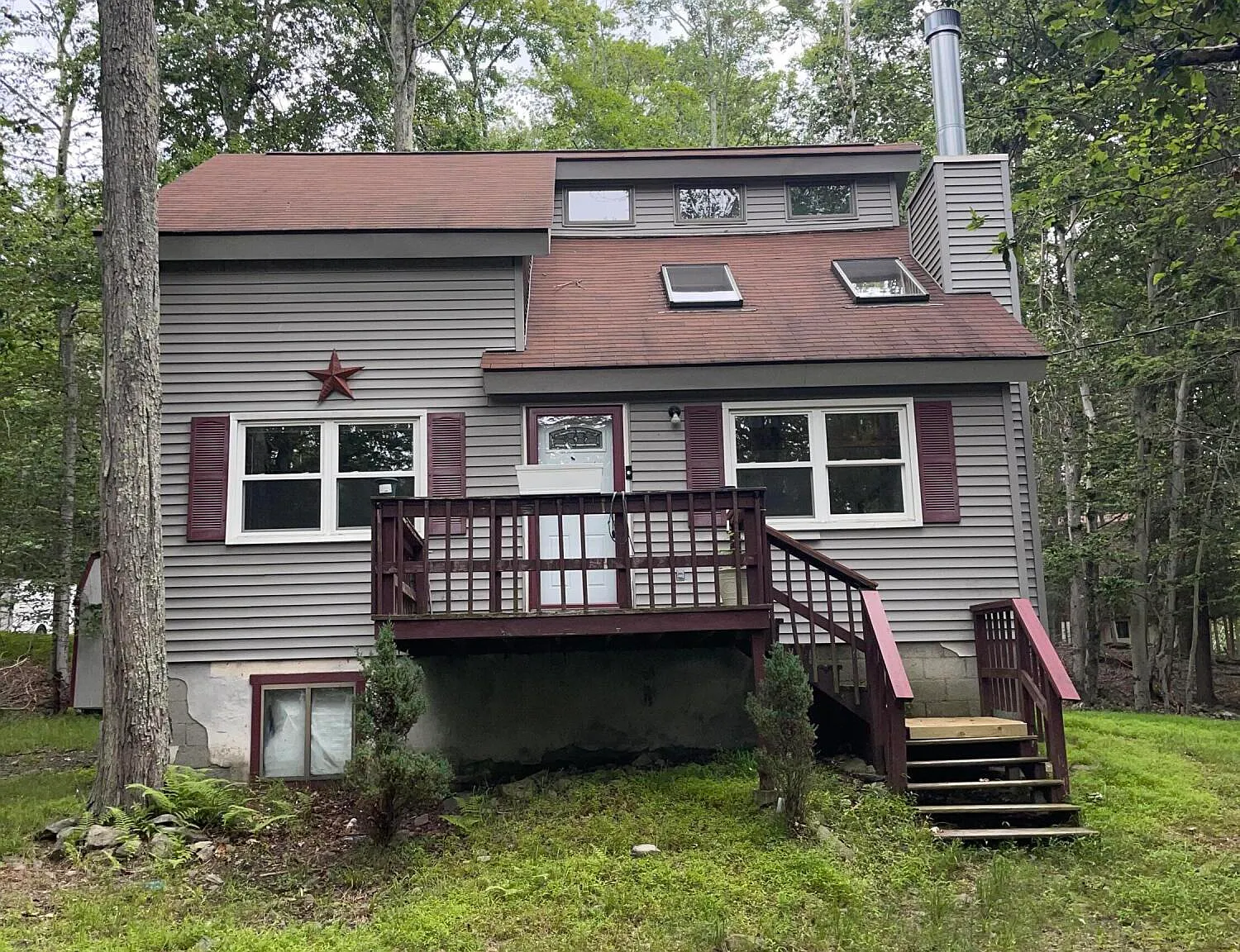 3 bed, 2.0 bath, 880 sqft, $1,750 — Photo 1