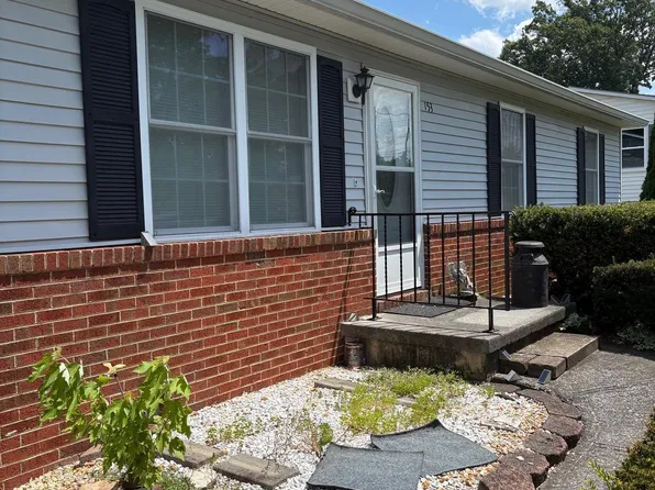 153 Sunset Dr, Winchester, VA 22602