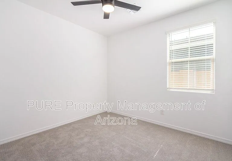 22937 E Roundup Way — Photo 9