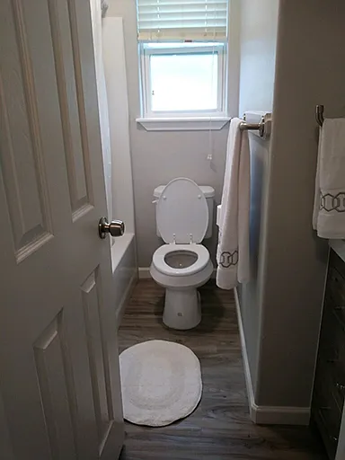 3 bed, 1092 sqft, $2,100 — Photo 3
