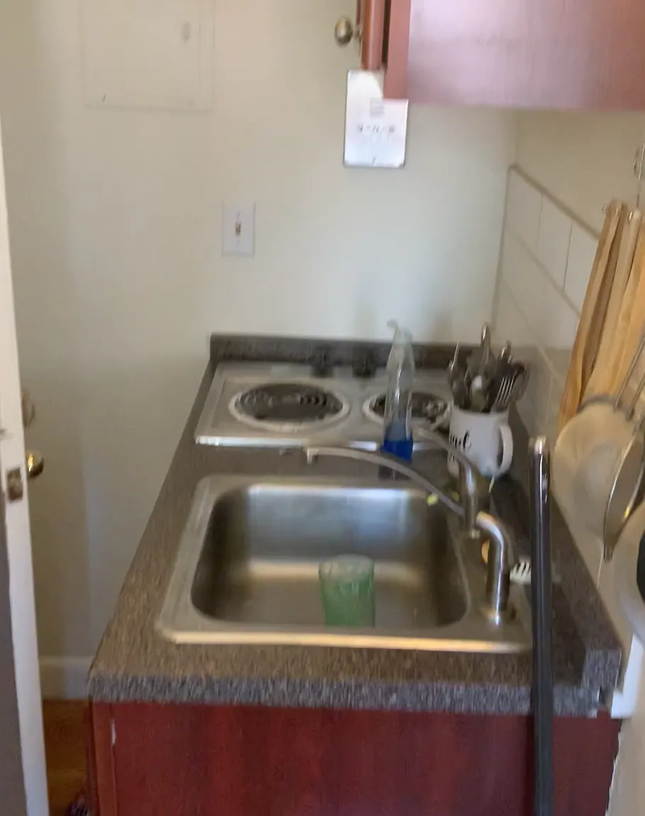Studio, $1,775 — Photo 3
