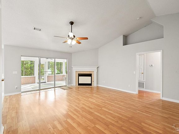 5th image of 1753 Beachside Dr