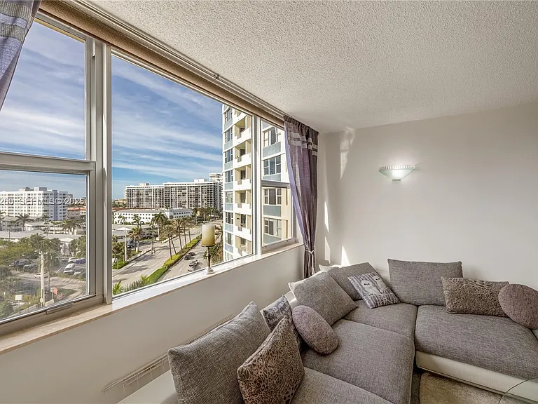 3180 S Ocean Dr #718 — Photo 4