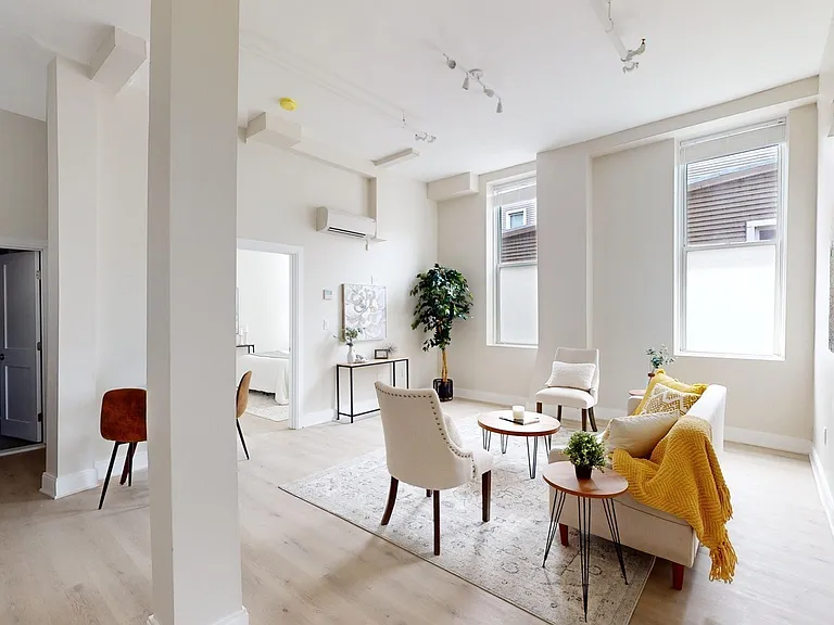 33 Hermon St — Photo 6