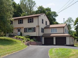 22 Starview Dr, Hillsborough, NJ 08844