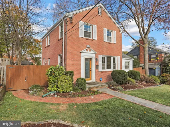 808 Malcolm Dr, Silver Spring, MD 20901