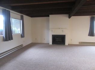 1614 Skyline Way APT C, Anacortes, WA 98221