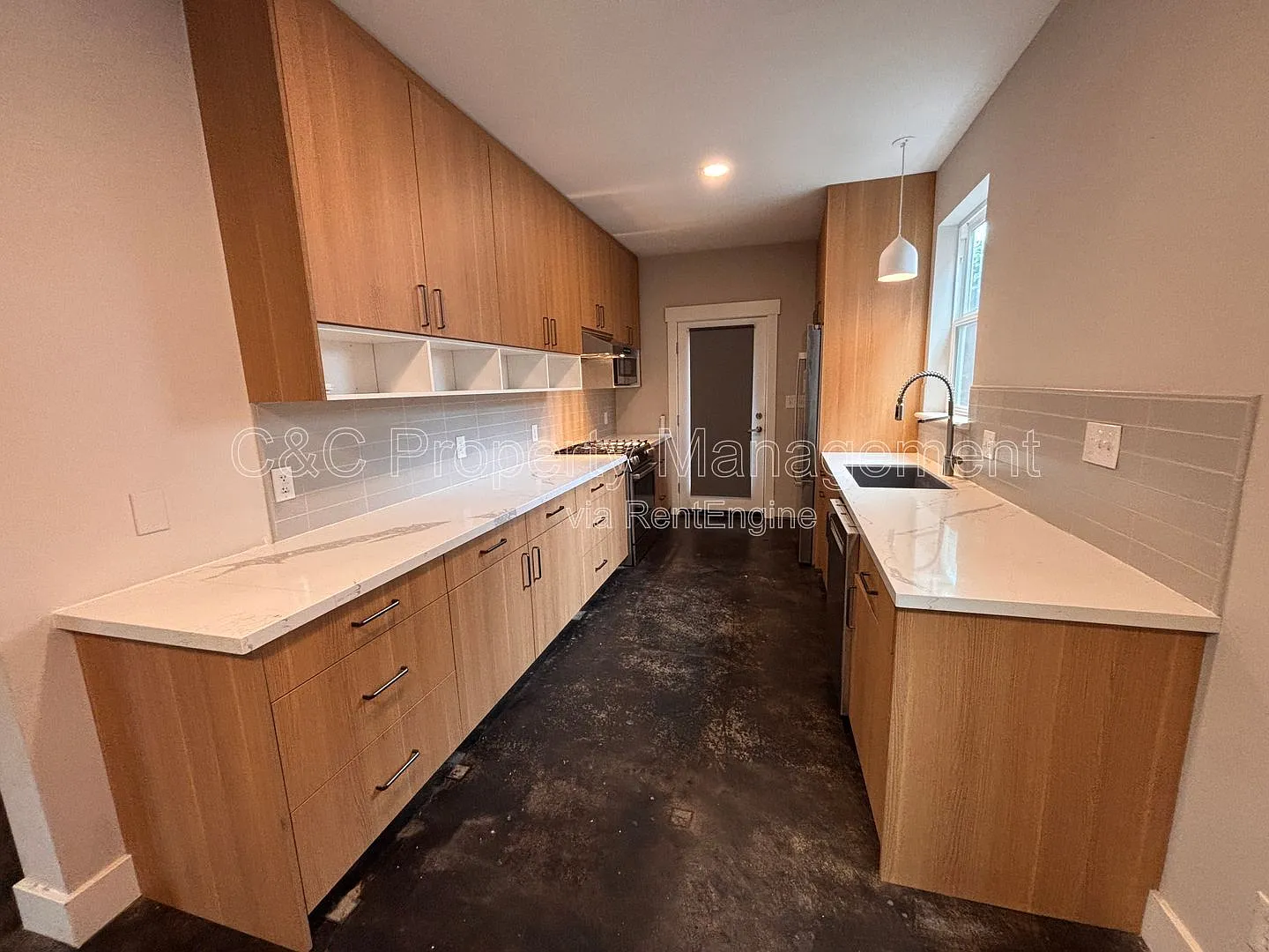 3 bed, 2.0 bath, 1498 sqft, $3,850 — Photo 3