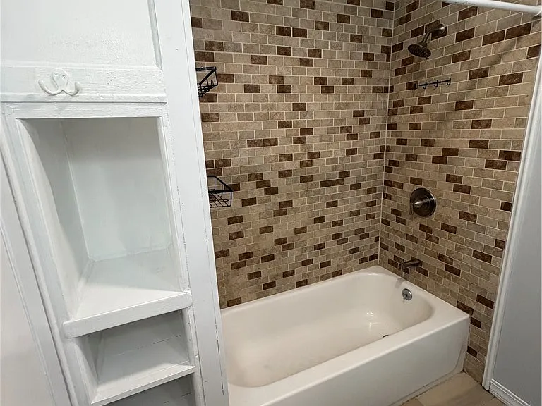 107 Hadley Dr — Photo 12
