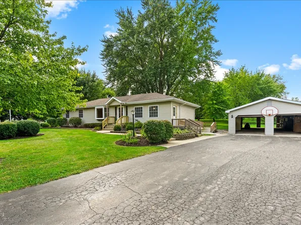 3405 Dean St, Woodstock, IL 60098