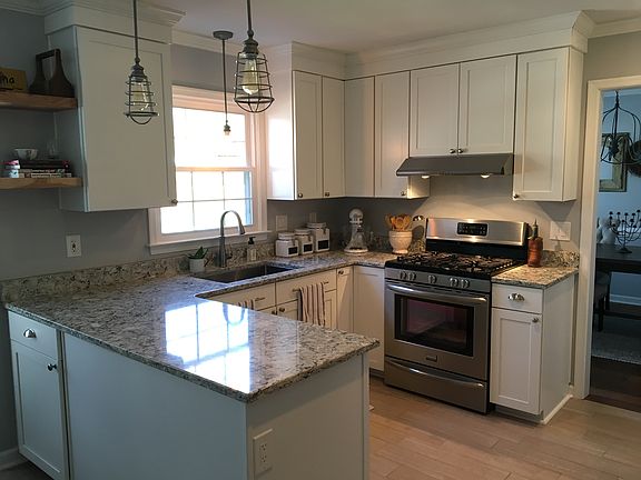 3rd image of 104 Randolph St