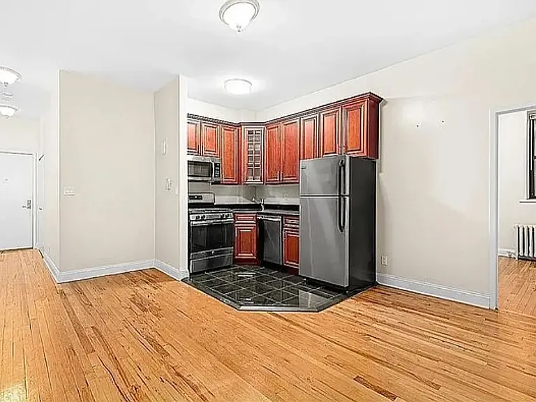 150 W 47th St #4I — Photo 1