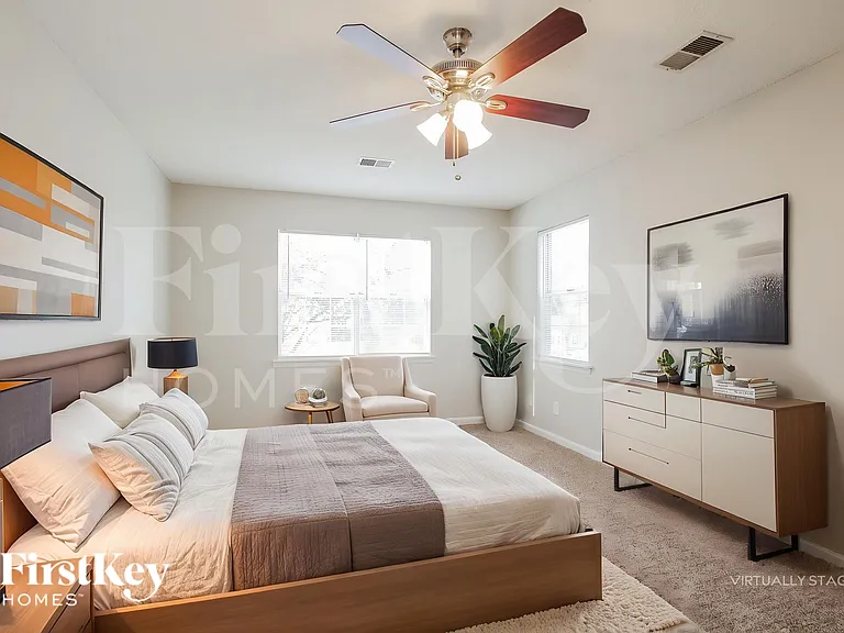 6904 Passeres Ct — Photo 12