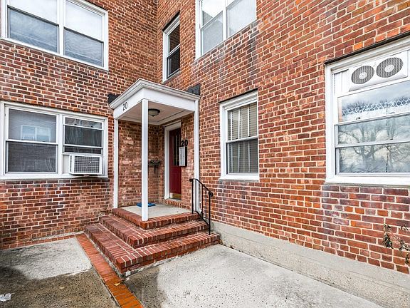 5th image of 20 Edwards St APT 1D
