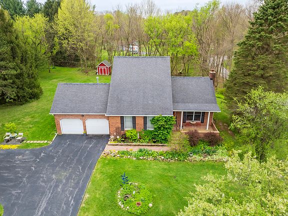 2nd image of 328 E Tratebas Rd
