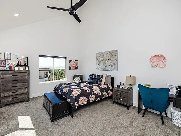 1360 Cedarwood Ln — Photo 23
