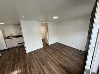 282 N Main St — Photo 3