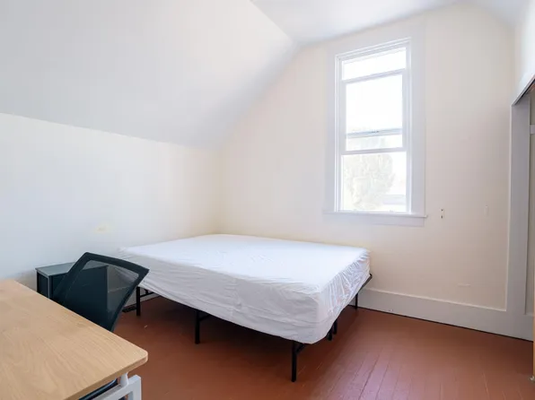 (undisclosed Address), Seattle, WA 98118