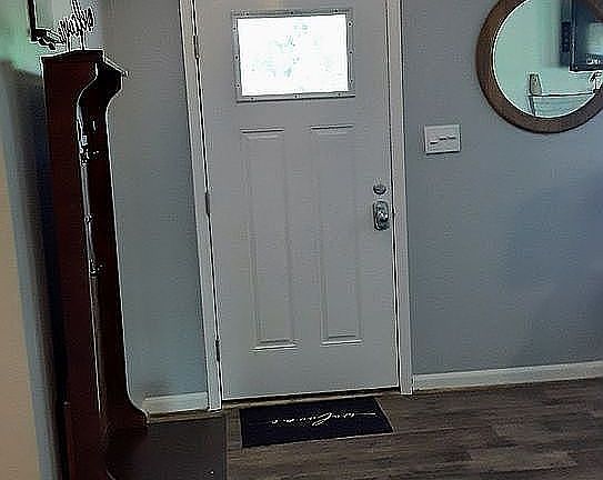 Entry/Foyer