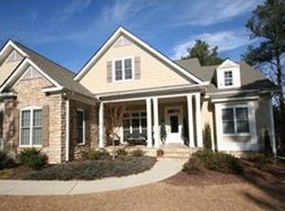 105 McDonald Rd E, Pinehurst, NC 28374