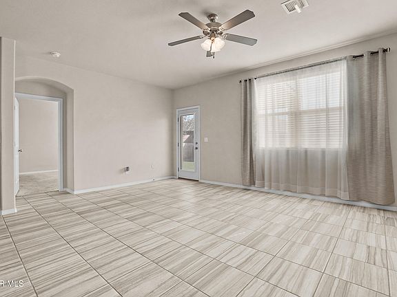 5th image of 12812 Runway Ave