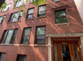 860 W Fletcher St #2, Chicago, IL 60657