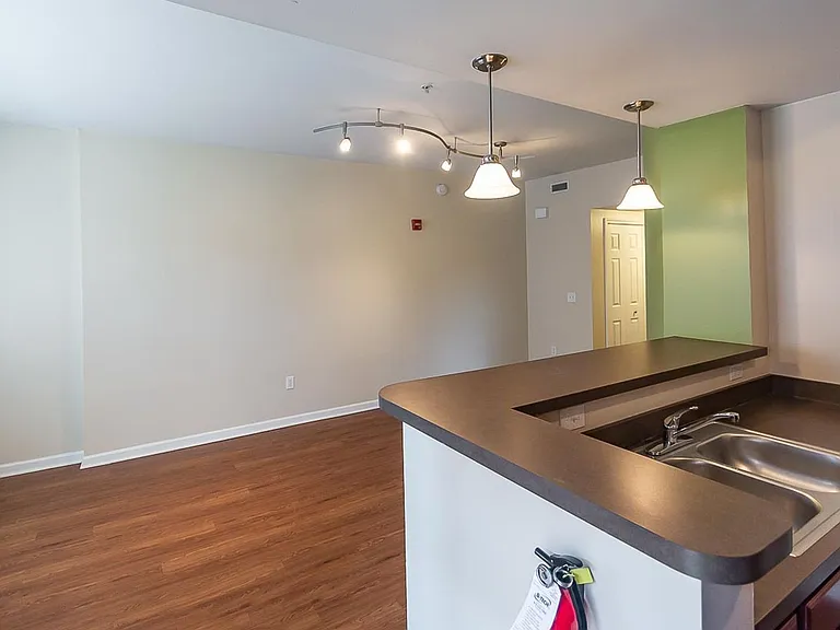 Morton Mansions Apartments — Photo 21
