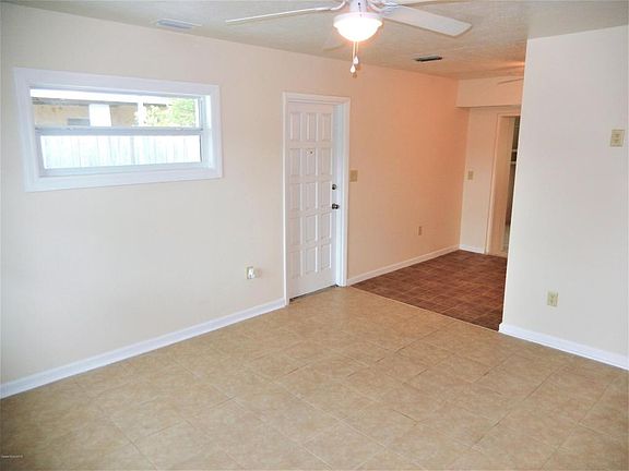 3rd image of 3960 Baker Ave