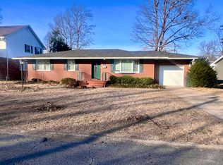 209 Baker Dr, Metropolis, IL 62960