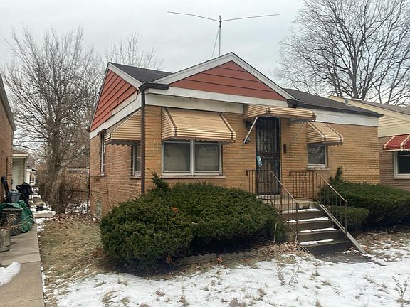 3rd image of 438 W 126th Pl