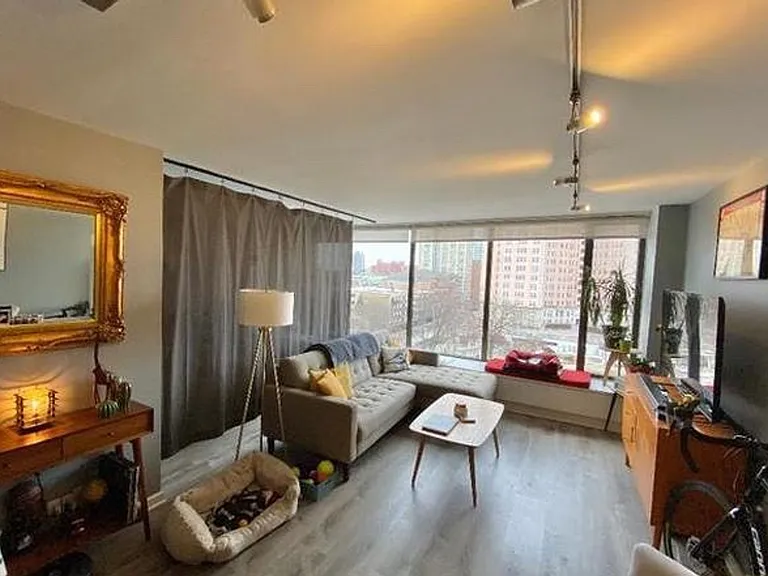 5455 N Sheridan Rd — Photo 6