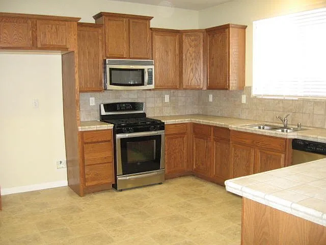 204 Arista Ct — Photo 9