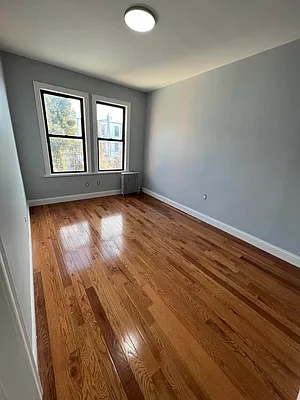 Rented by Triplemint | media 8