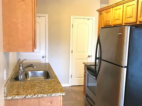 5th image of 1334 E Woodland Ave APT 11