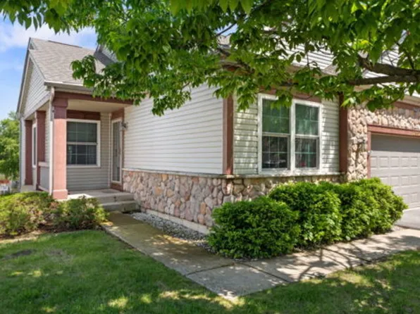 2502 Paradise Cir, Plainfield, IL 60586
