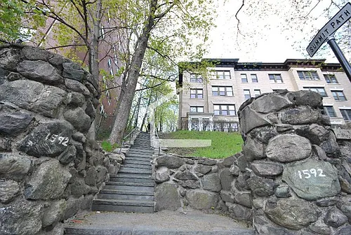 1592 Beacon St #2 Photo 1